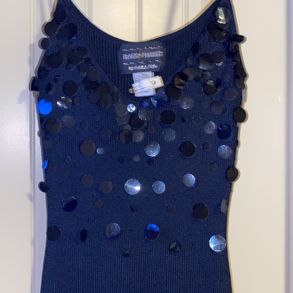 Black market by Sheila Yen - Picture 4 of 4